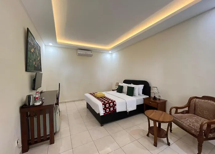 Lovina Beach Hotel