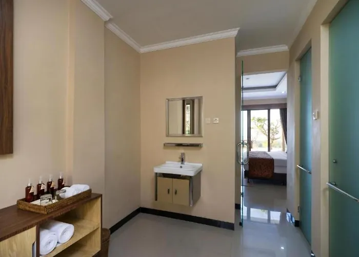 Semabu Hills Hotel Nusa Penida Toyapakeh - Hôtel 4 étoiles