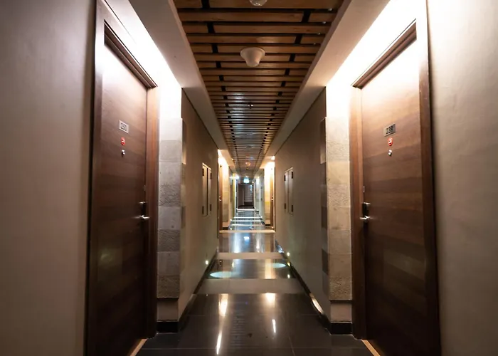 Bedrock Hotel Kuta