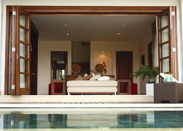 Sun Island Suite & Spa Goa Gong Kuta Lombok met een Zwembad