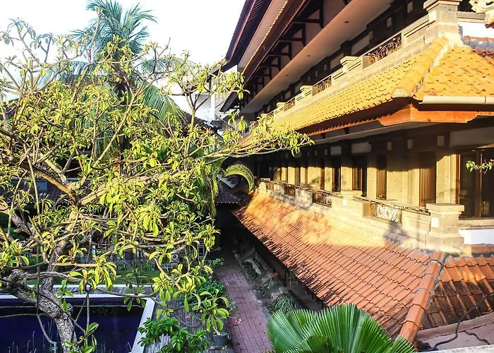 Hotel Puri Tanah Lot クタ