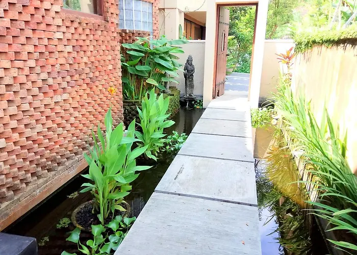 Ubudsuites