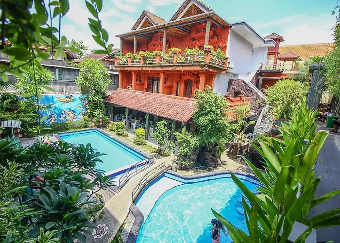 Hotel Lumbung Sari レギャン