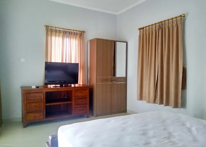 Kembang Sari Suites Apartment クタ