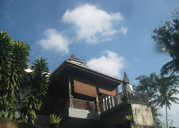 Indira Cottage ウブド