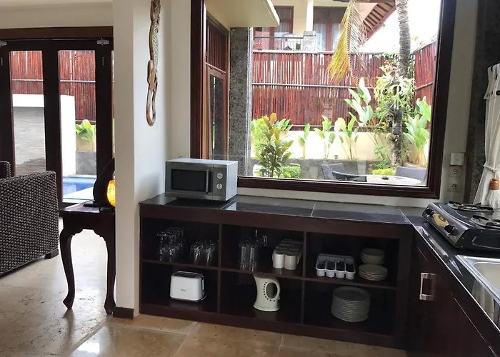 Kuta Holiday Villas