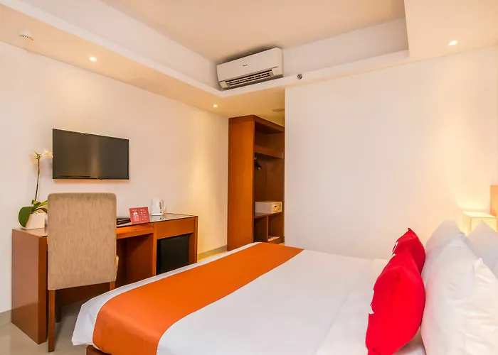 Zen Rooms Benesari 5 Legian Kuta クタ