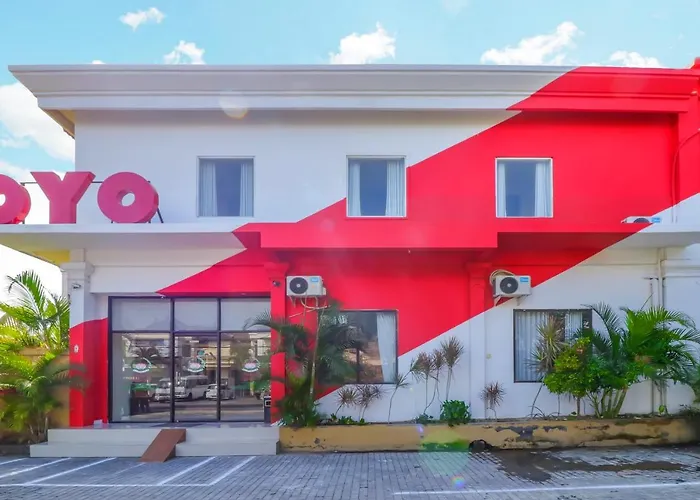 Oyo 1684 Marina Suite Apartment Bali サヌール